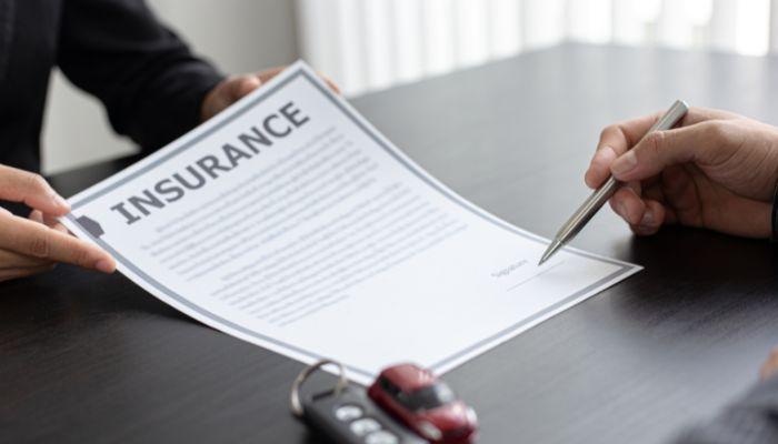 Ubezpieczenie kredytu – czy jest obowiązkowe i co naprawdę warto podpisać?